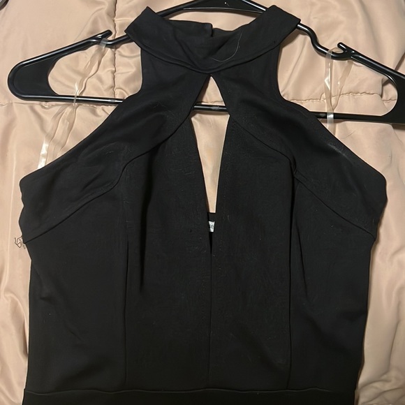 Black dress with choker - Picture 5 of 5